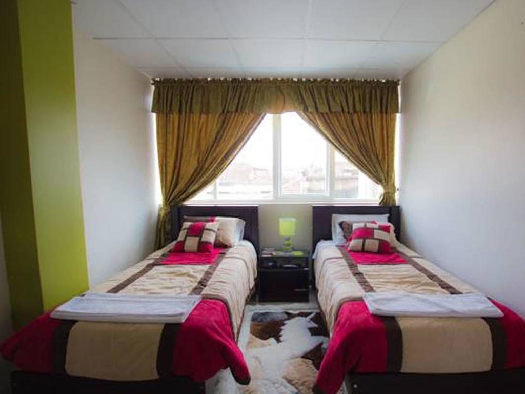 Hotel Las Gardenias Куенка Екстер'єр фото
