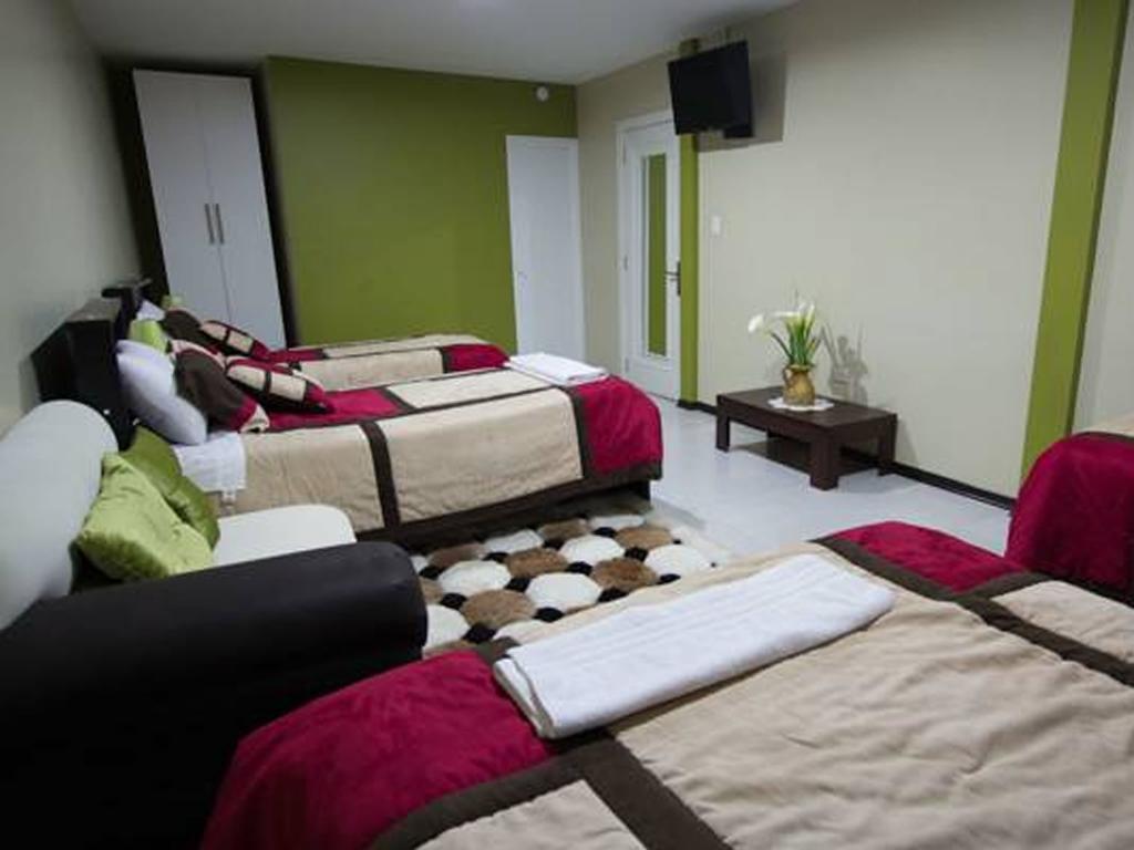 Hotel Las Gardenias Куенка Екстер'єр фото
