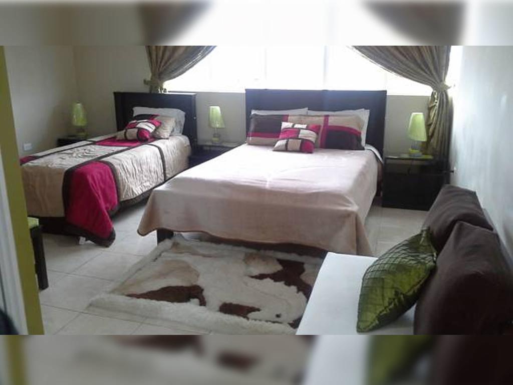 Hotel Las Gardenias Куенка Екстер'єр фото