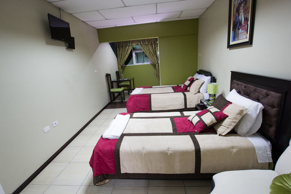 Hotel Las Gardenias Куенка Екстер'єр фото