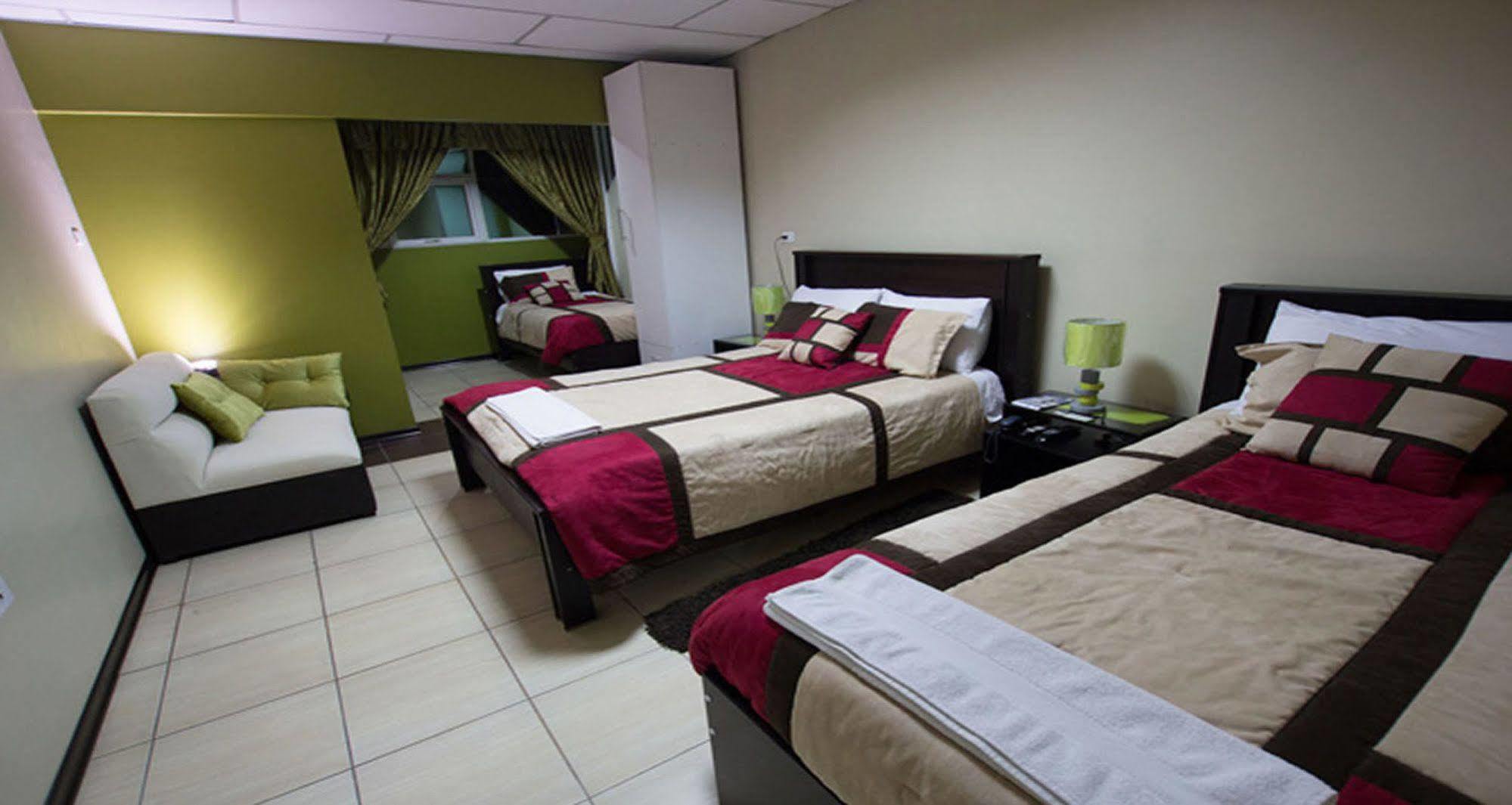 Hotel Las Gardenias Куенка Екстер'єр фото